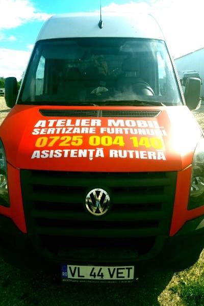 Mașină sertizări